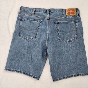 LEVI'S 405 Men's Medium Washed Classic Jean Denim Shorts Relaxed‎ Fit Size 38